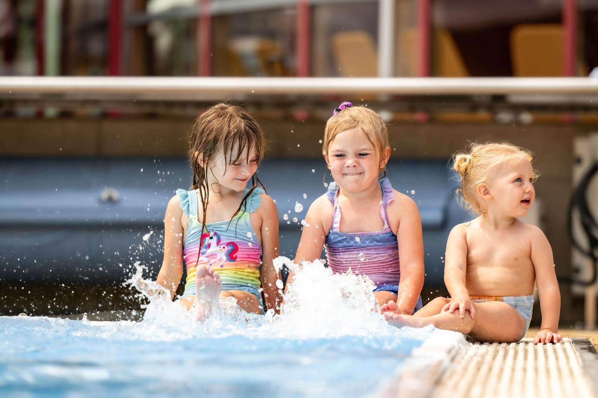 H2O Hotel-Therme-Resort, Fur Familien Mit Kindern Bad Waltersdorf Bagian luar foto