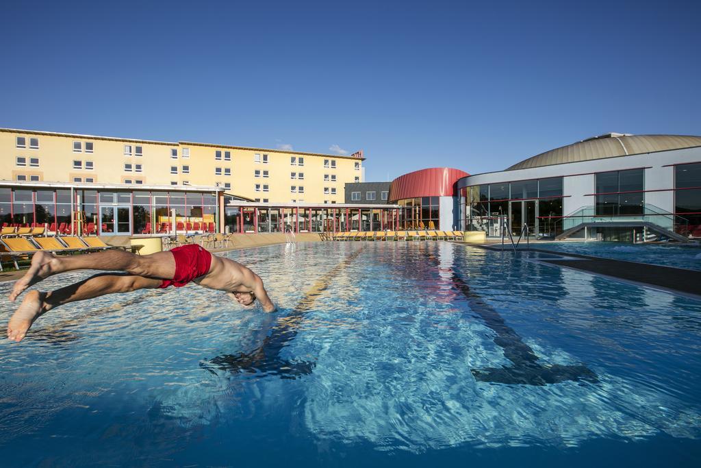 H2O Hotel-Therme-Resort, Fur Familien Mit Kindern Bad Waltersdorf Bagian luar foto